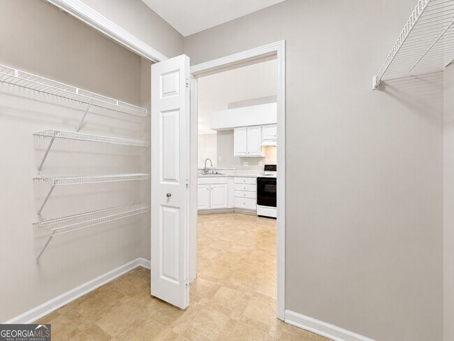 Building Photo - 3057 Orchard Ridge Cir