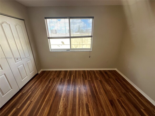 Building Photo - 110 SW 109th Ave