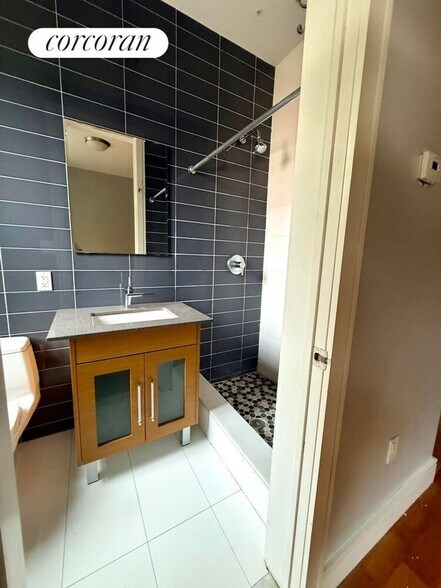 Building Photo - 533 W 142nd St