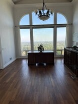 Building Photo - 11832 S Circle Dr