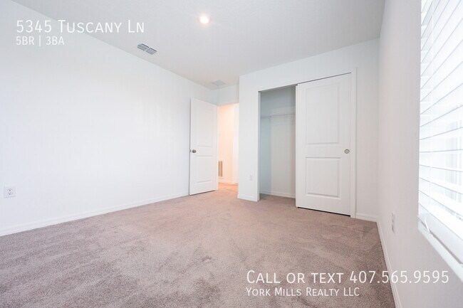 Building Photo - 5345 Tuscany Ln