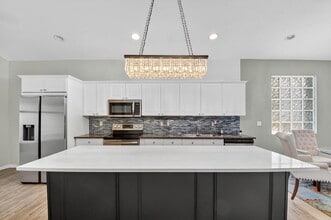 Building Photo - 8403 Siciliano St