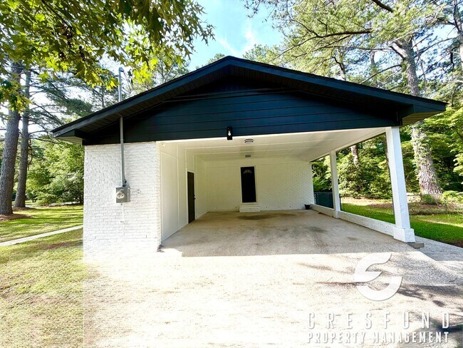 Building Photo - 1066 Strickland Bridge Rd