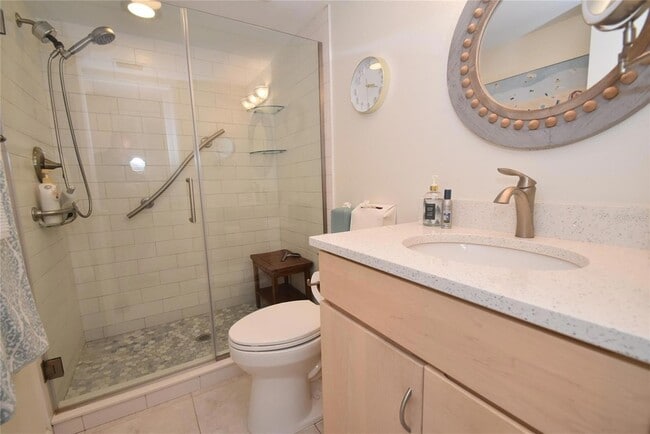 Building Photo - 1510 Pelican Point Dr