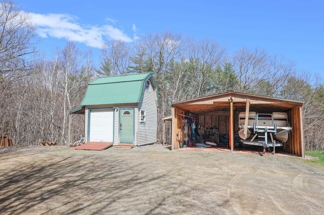 Building Photo - 40 Chemung Rd