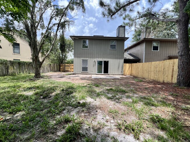 Building Photo - 11446 Skimmer Ct