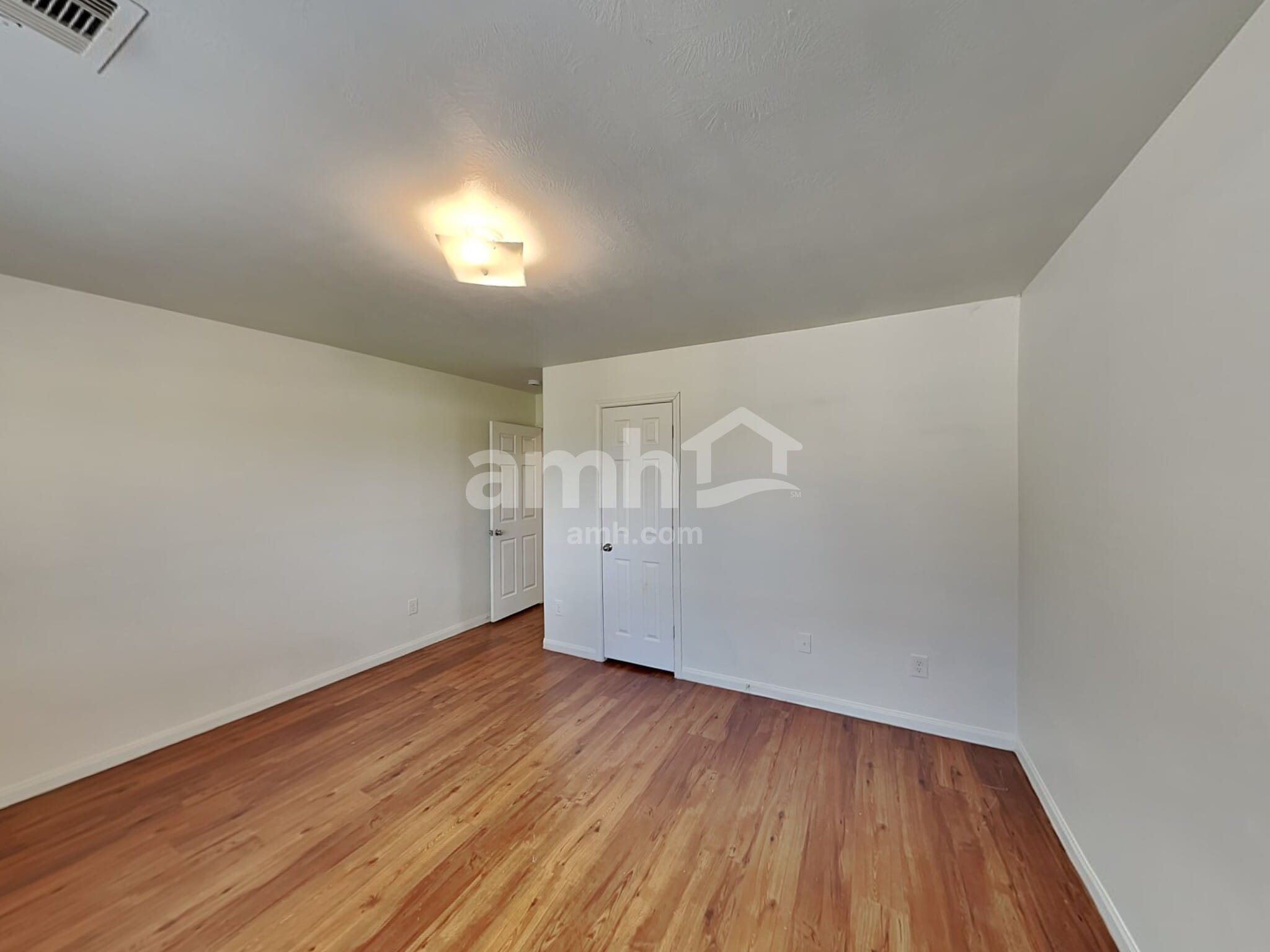 Building Photo - 911 Redcrest Springs Ct