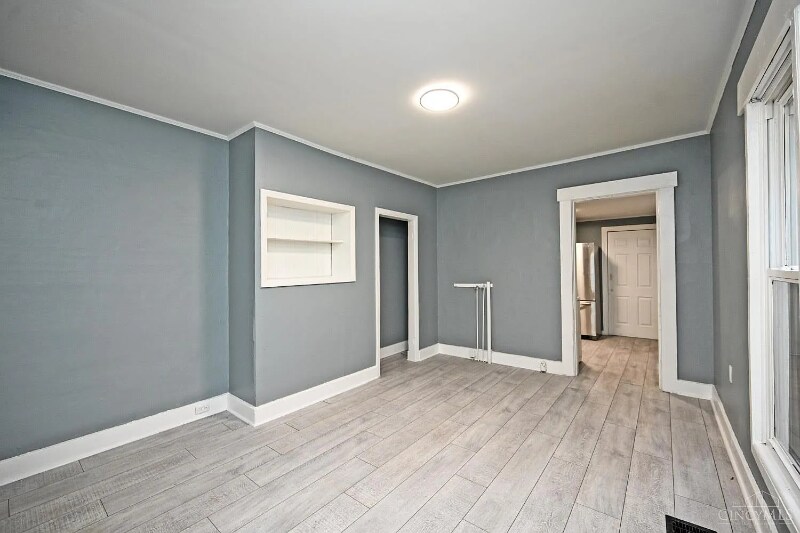 Building Photo - 26-28 Boltin St