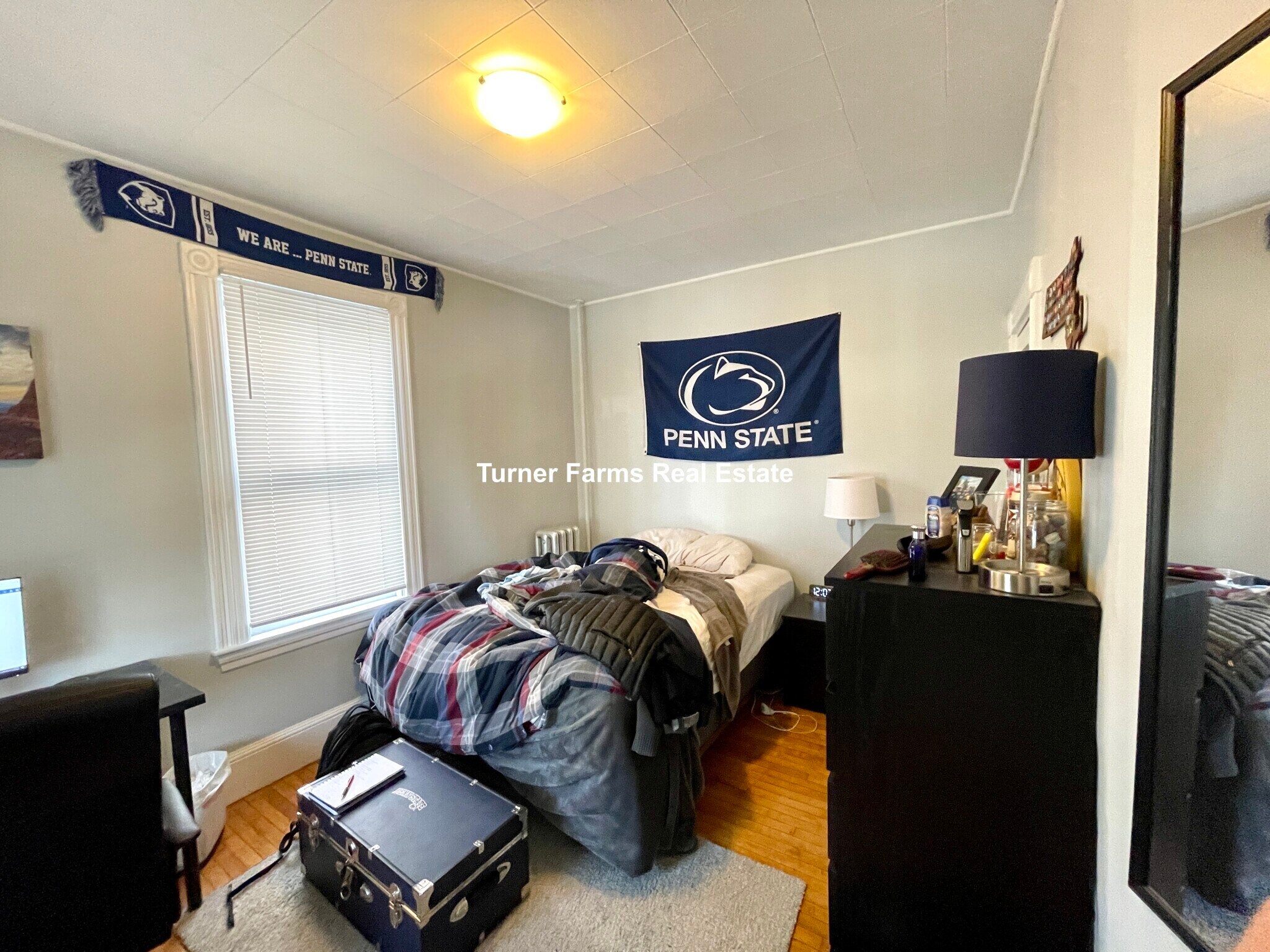 Building Photo - 38 Cherry St