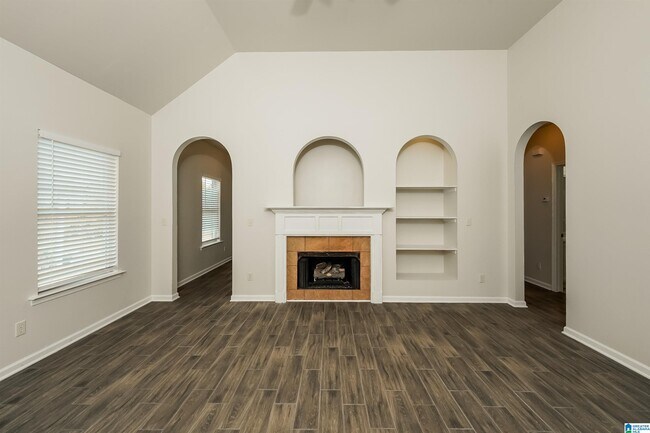 Building Photo - 6459 Southern Trace Dr