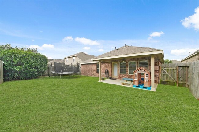 Building Photo - 20746 Redbud Rain Dr