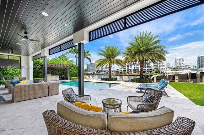 Building Photo - 632 Intracoastal Dr