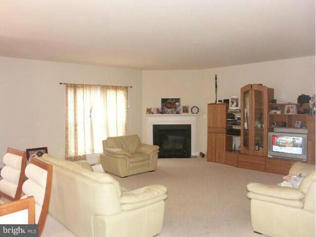 Building Photo - 18486 Quantico Gateway Dr