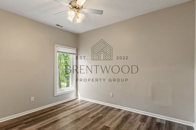 Building Photo - 147 E 30th St