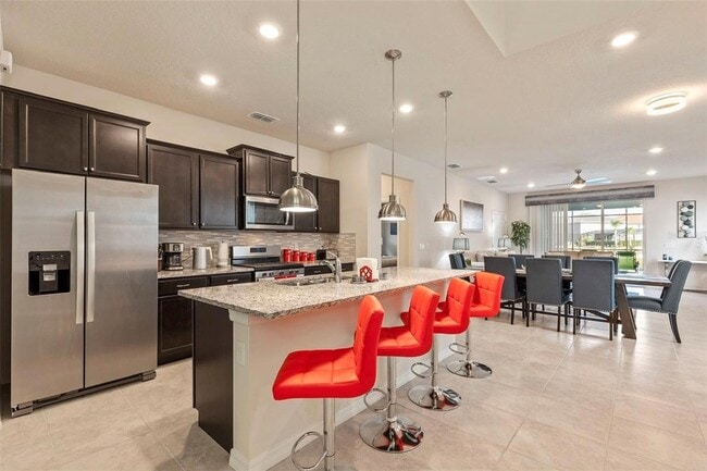 Building Photo - 7195 Oakmoss Loop