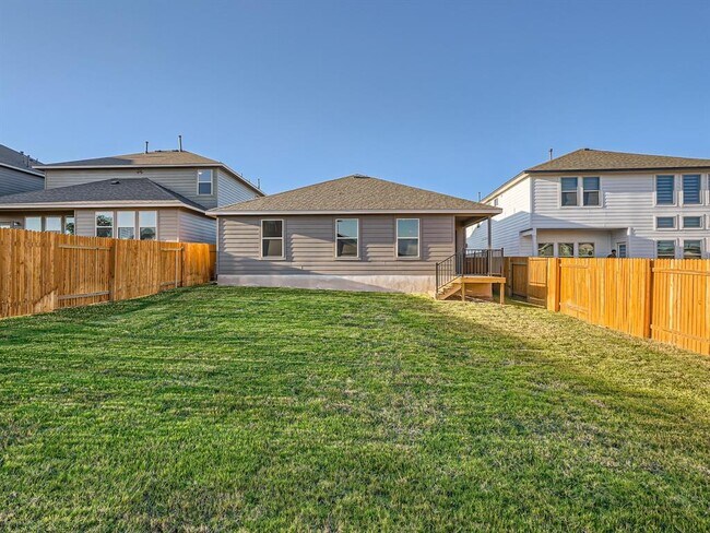 Building Photo - 420 Stellar Wind Dr