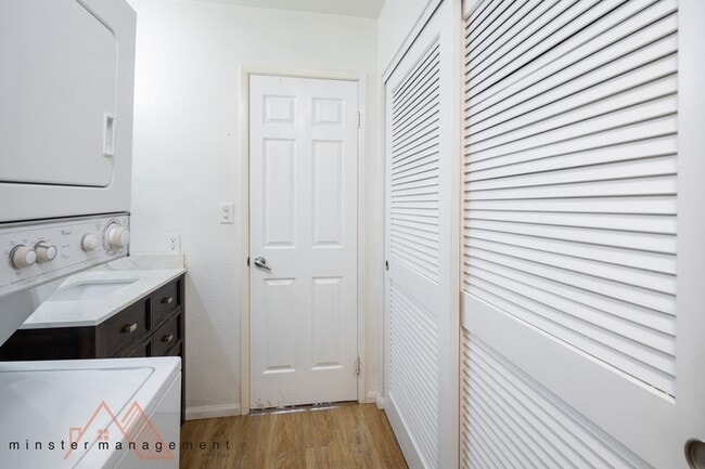Building Photo - 94-1063 Kaukahi Place - 1B