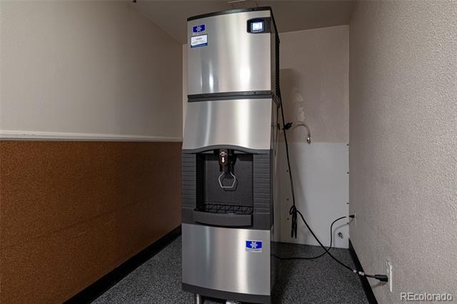 Building Photo - 800 N Pearl St