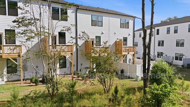 Building Photo - 3606 Elm Grv Ln