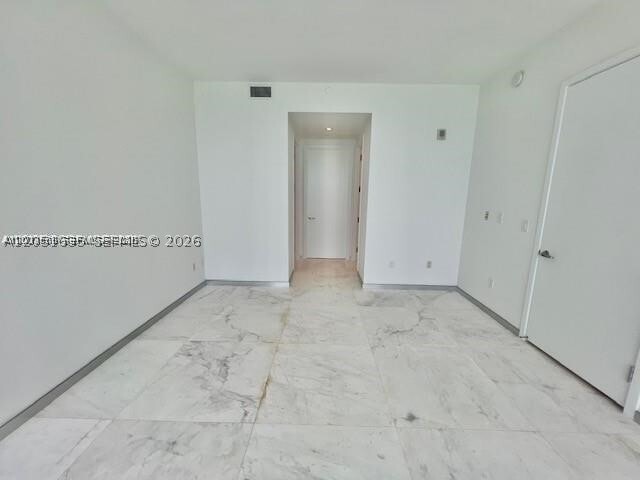 Building Photo - 16901 Collins Ave