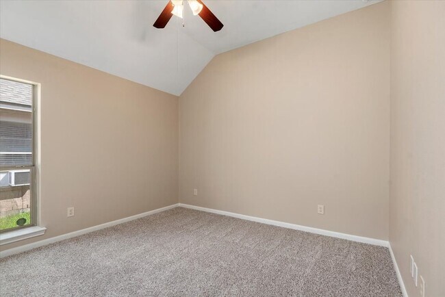 Building Photo - 26886 Treasures Ridge Dr