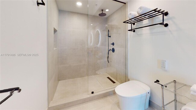 Building Photo - 1500 Ocean Dr