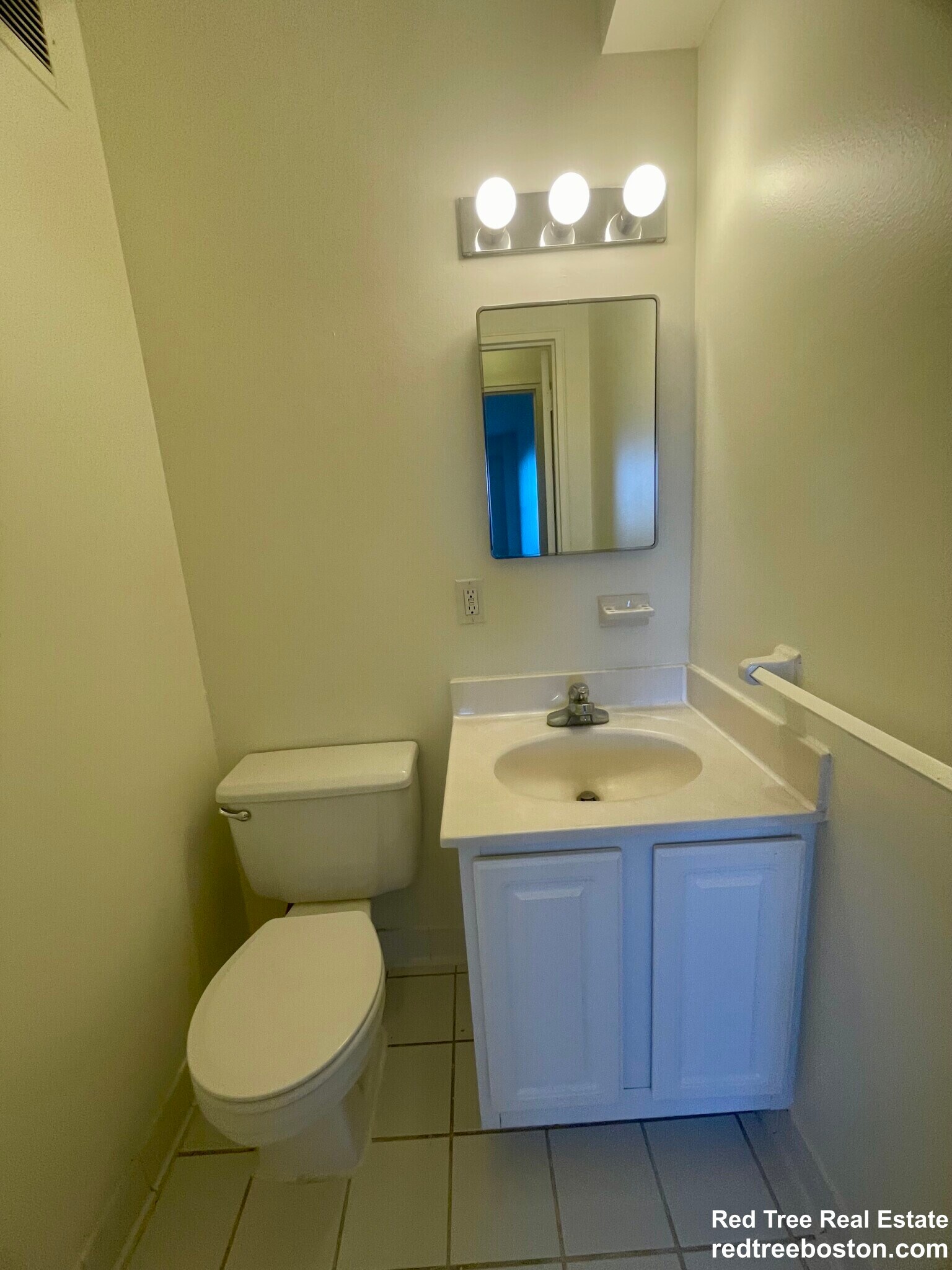 Building Photo - 175 Freeman St