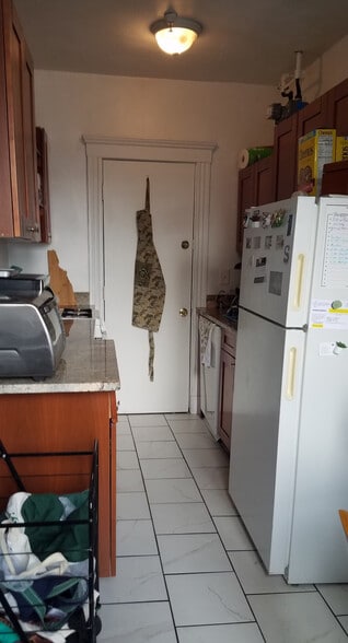 Building Photo - 28 Quint Ave