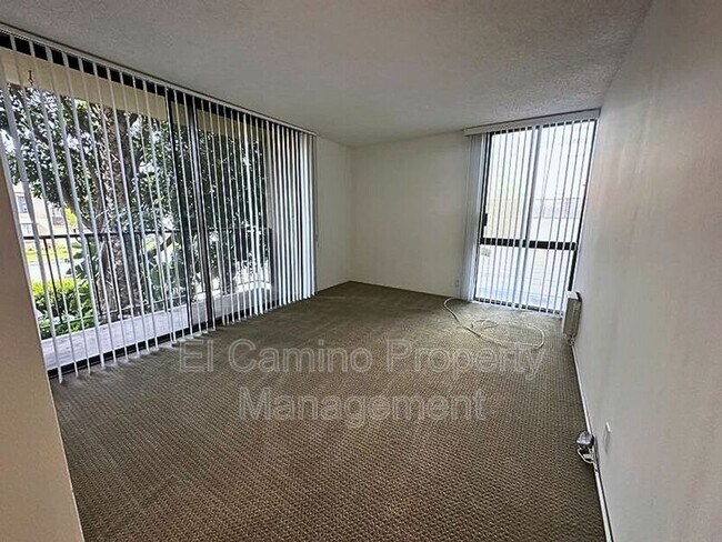 Building Photo - 1750 E Ocean Blvd