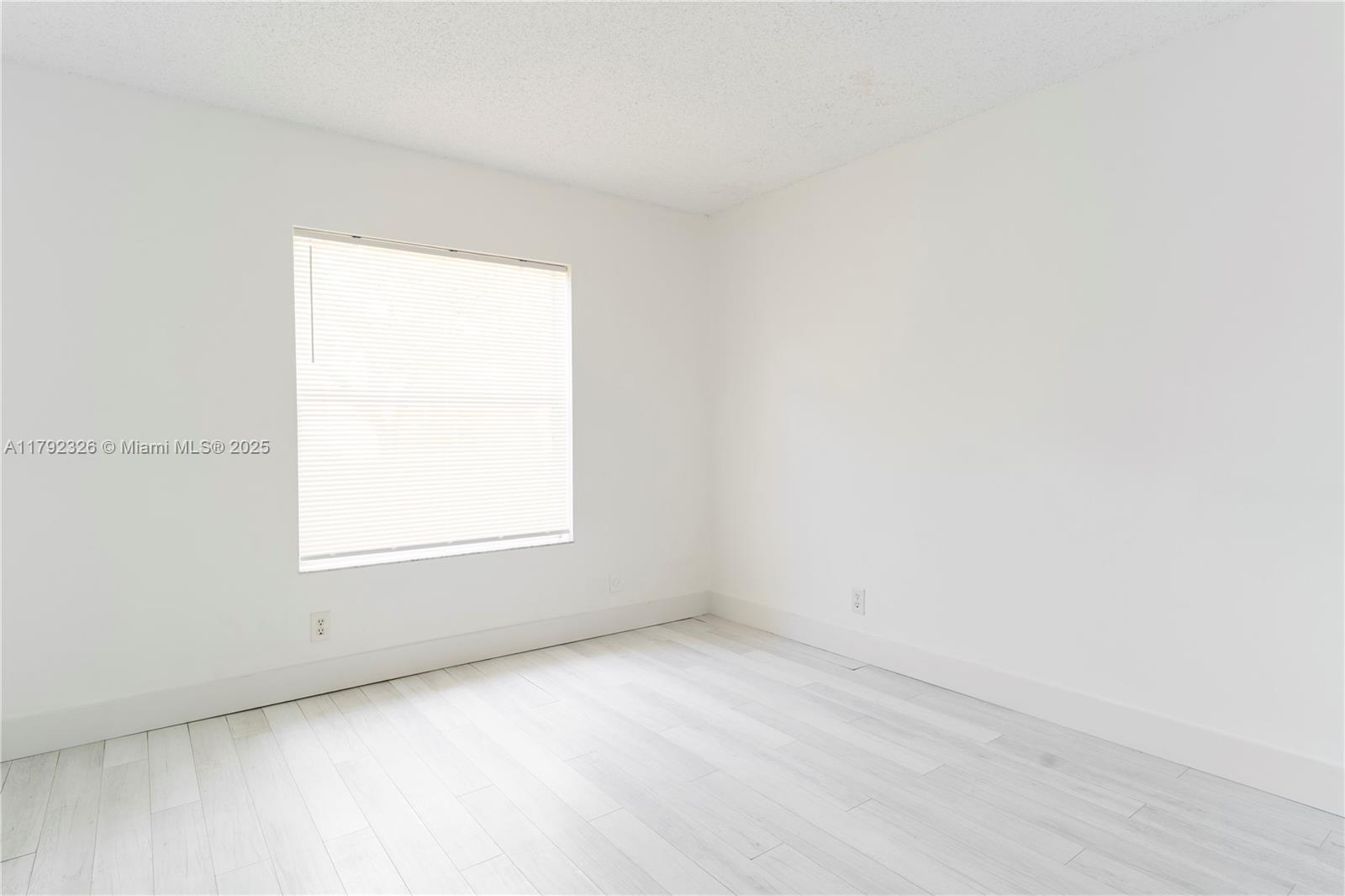 Building Photo - 719 Stanton Dr