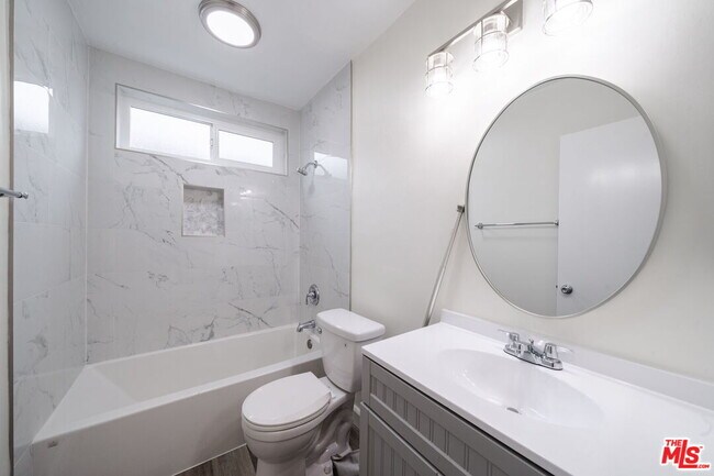 Building Photo - 13343 Victory Blvd