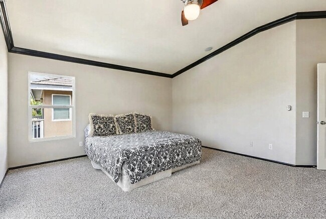 Building Photo - 34213 Clovis Way