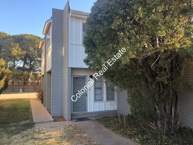 Primary Photo - 801 Laurelwood Dr