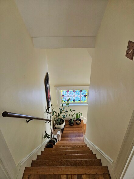 Building Photo - 66 California St