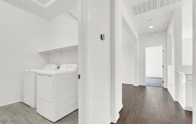 Building Photo - 7576 Sandwich Bay Ct