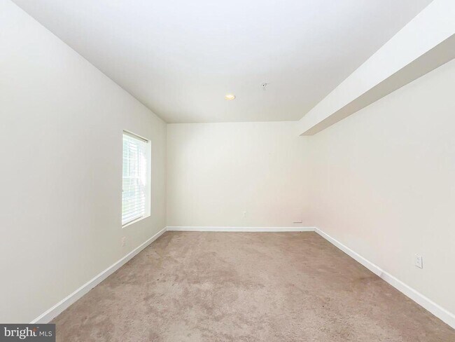 Building Photo - 7023 Sand Cherry Way