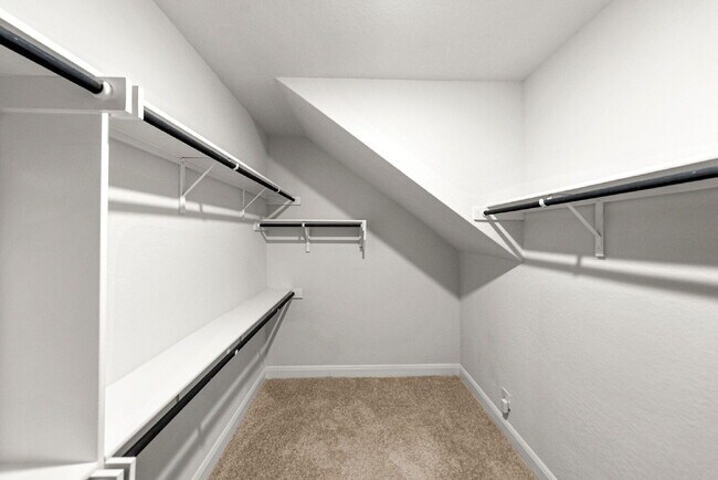 Building Photo - Pools, Waterslides, Fitness Center, Fishing, Splash Pad and MORE!