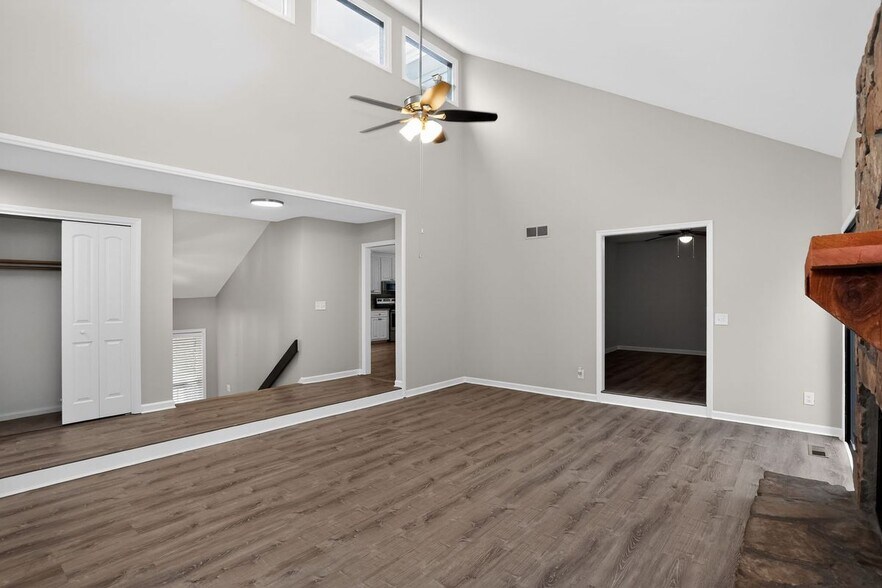 Building Photo - 3445 Johnson Ferry Rd NE