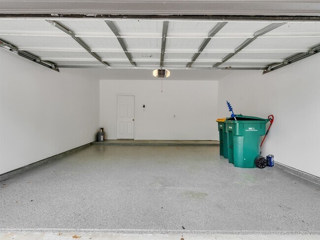 Building Photo - 26 BowerBank Ct