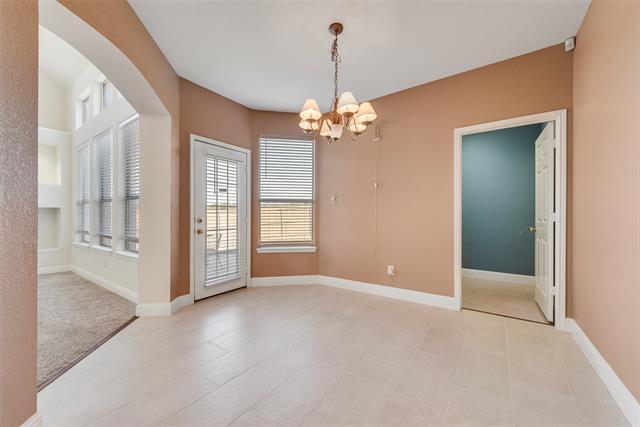 Building Photo - 3768 Menard Dr