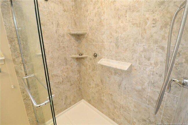 Building Photo - 408 Starkey St