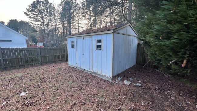 Building Photo - 212 Walnut Creek Dr