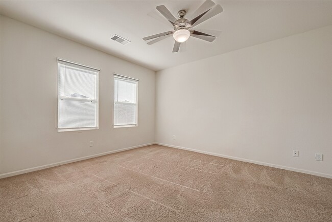 Building Photo - 1017 White Birch Ln