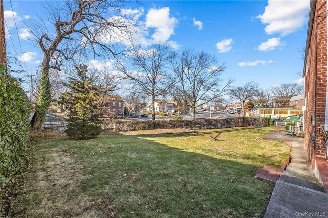 Building Photo - 200-04 39th Ave