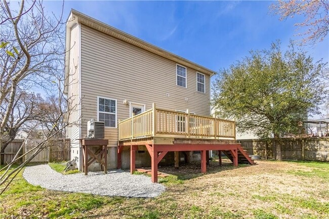 Building Photo - 3424 E Bonner Dr