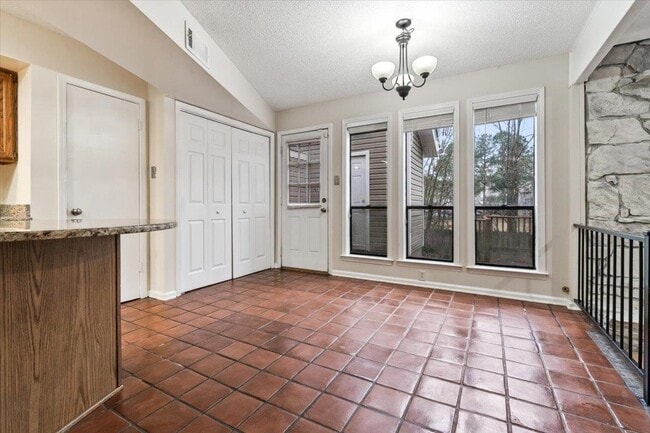 Building Photo - 9281 Fletcher Trace Pkwy