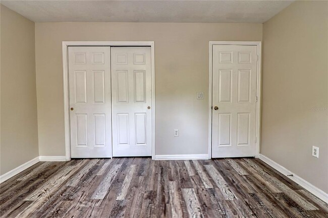 Building Photo - 8509 Broken Willow Ct