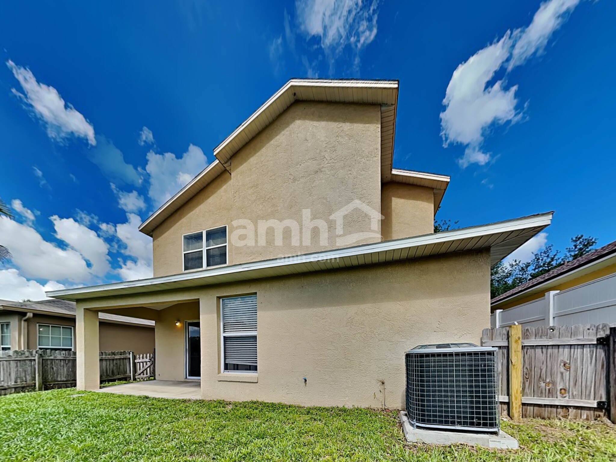 Building Photo - 5233 Mango Fruit St
