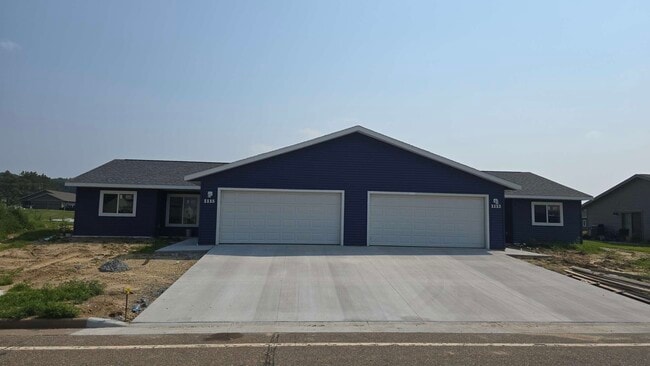 Building Photo - 1115 Olson St