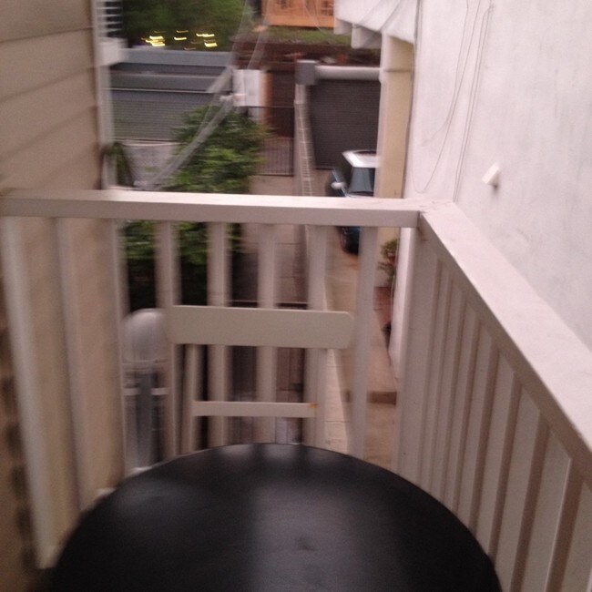 Building Photo - 109 Paloma Ave